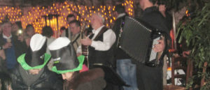 Paddy Goes To Hollyrood - an Irish Band in Scotland